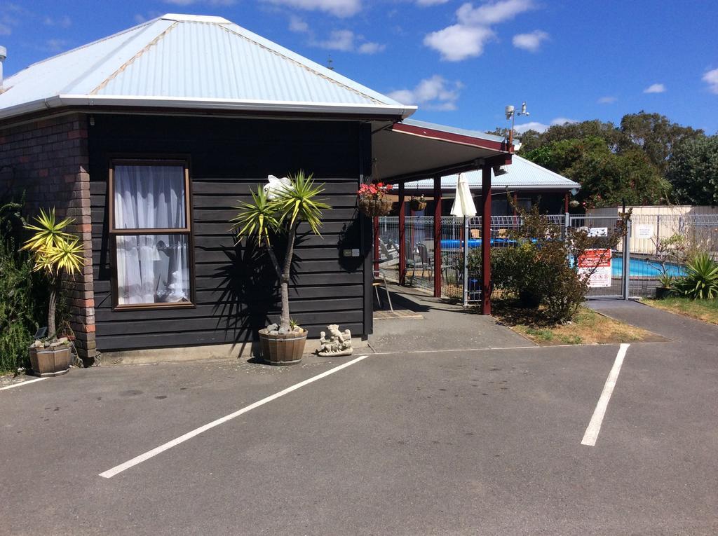 Asure Kapiti Court Motel Paraparaumu Exterior foto